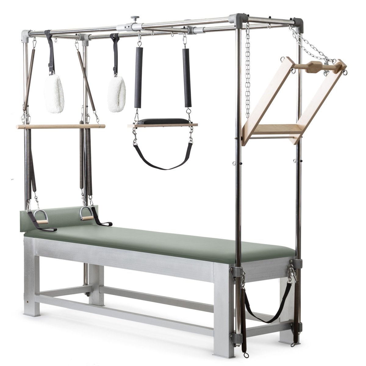 Klassischer Aluminium-Cadillac – Elina Pilates