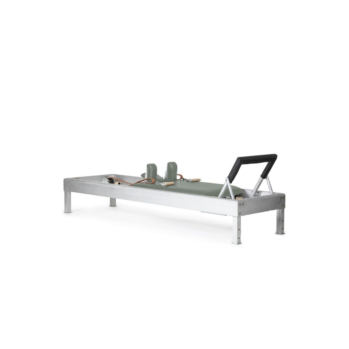 Klassische Reformerin – Elina Pilates