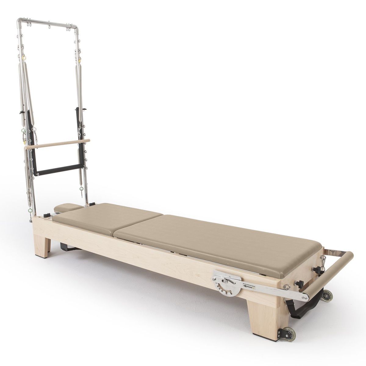 Elite Reformer™ mit Tower – Elina Pilates