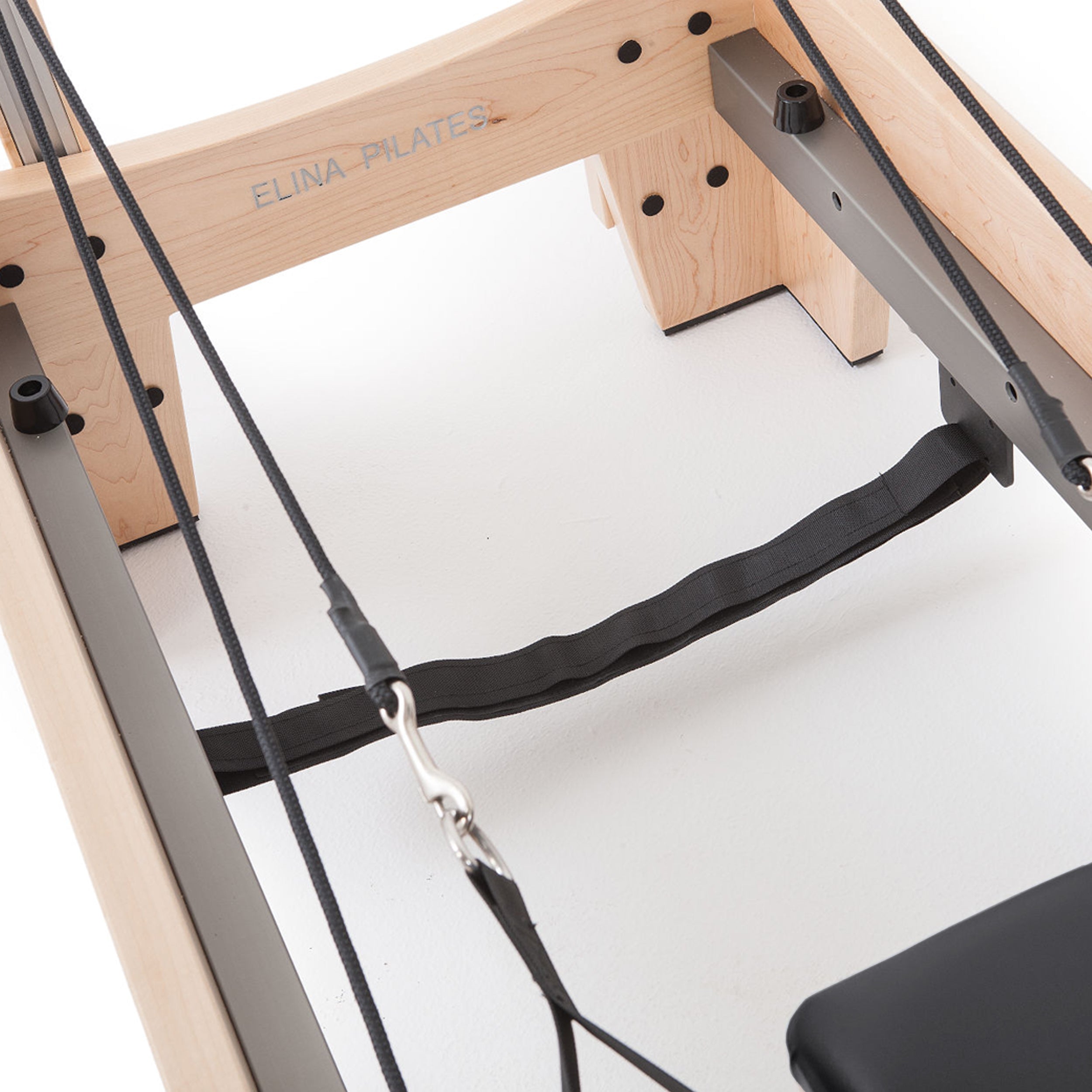 Elite Reformer™ mit Tower – Elina Pilates