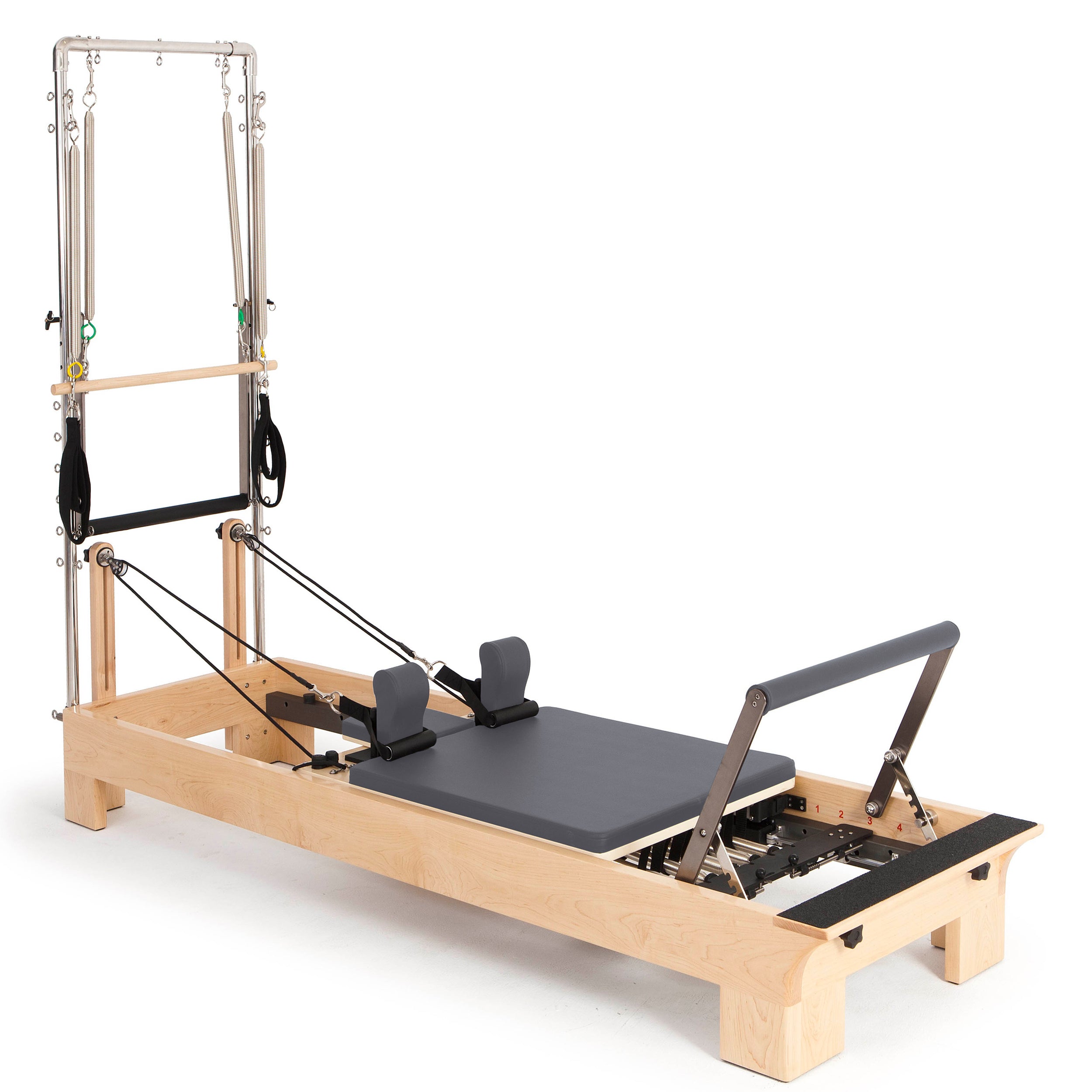 Hölzerner Reformer mit Turm – Elina Pilates
