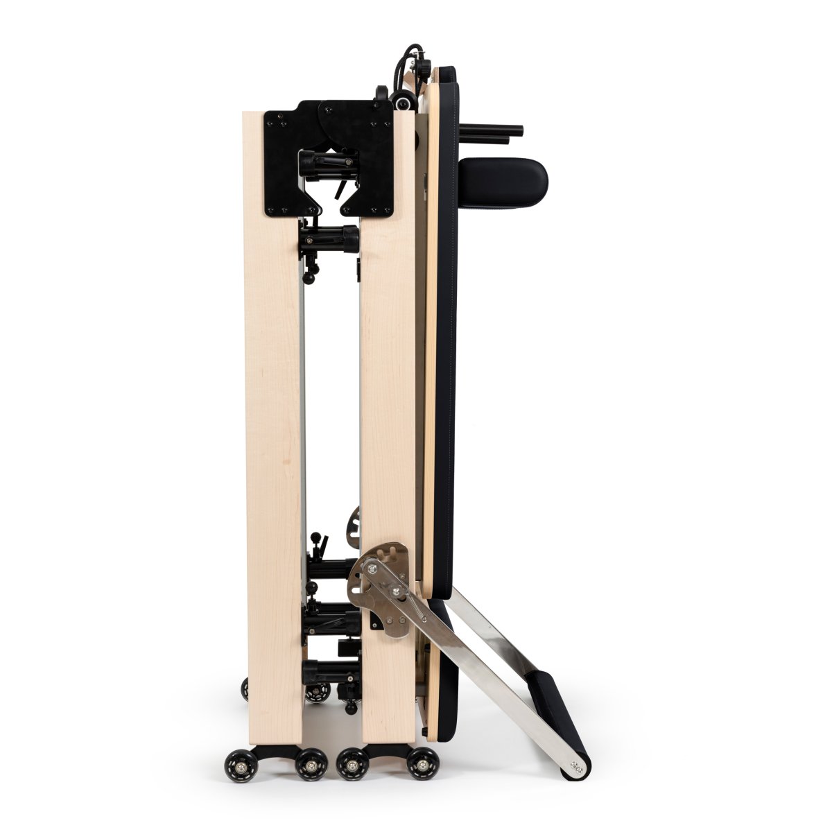 Faltenreformerin – Elina Pilates